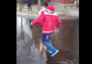 久逼在线视频,揭秘热门视频背后的故事与魅力